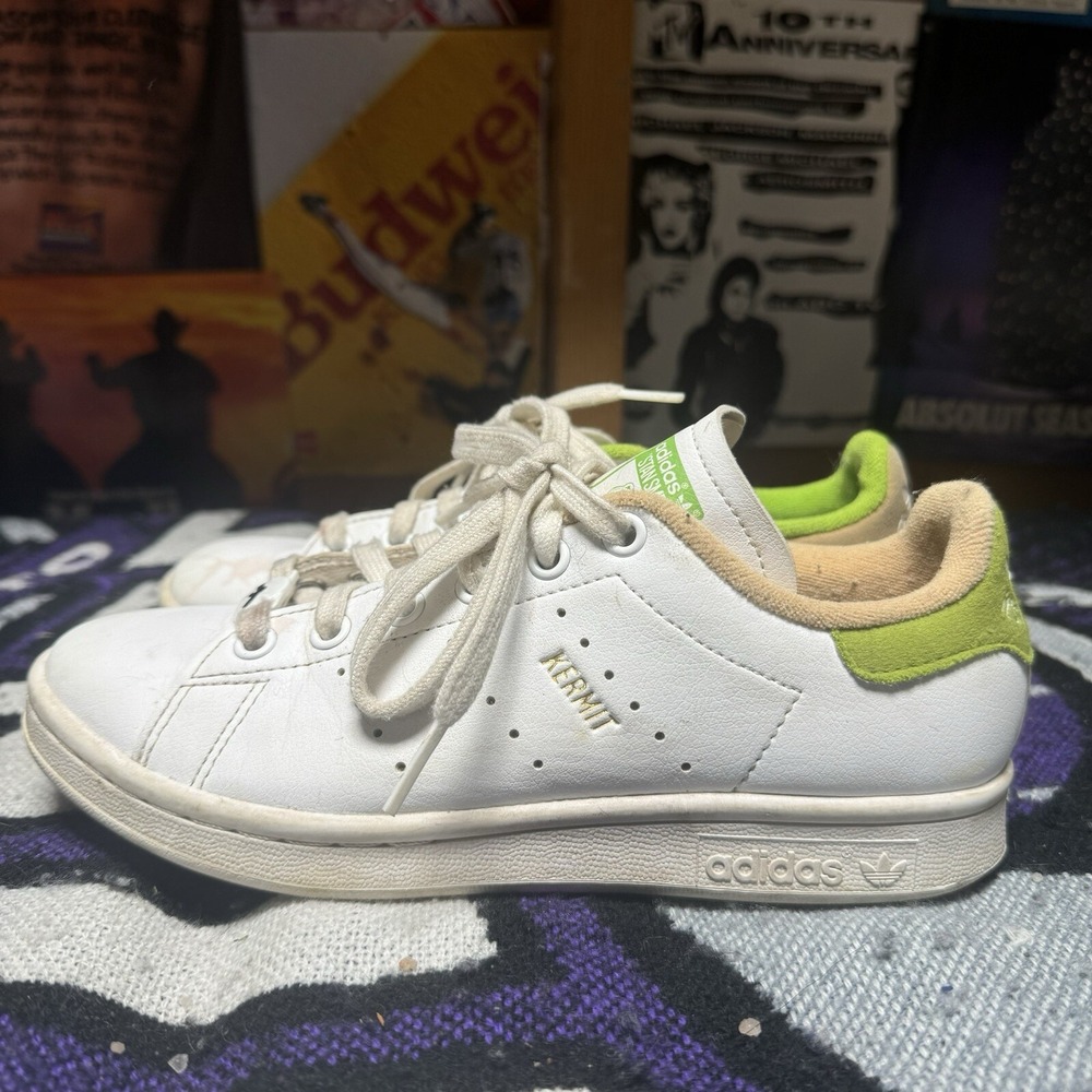 Size 4.5 - adidas Stan Smith x Disney Miss Piggy & Kermit